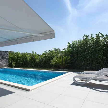 Tesa 1 - Heated Swimming Pool Donji Okrug (Ciovo)